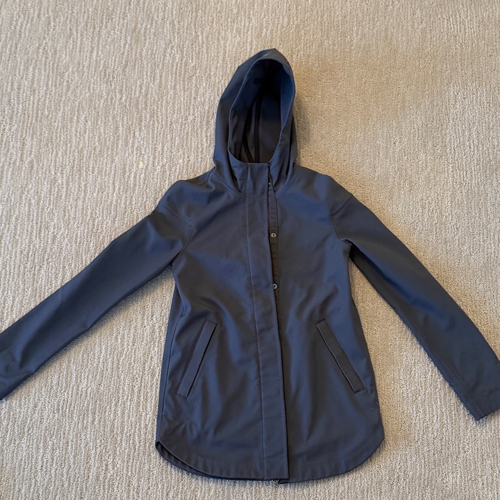 Ivivva by Lululemon Girls Fleece Line Raincoat  12